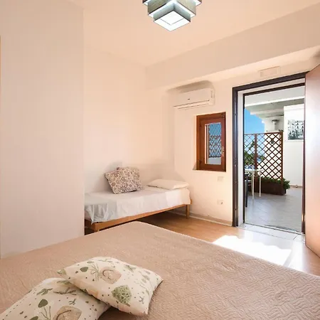 Appartamento Awesome In With Sauna