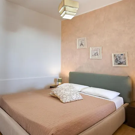 Appartement Awesome In With Sauna Cetraro