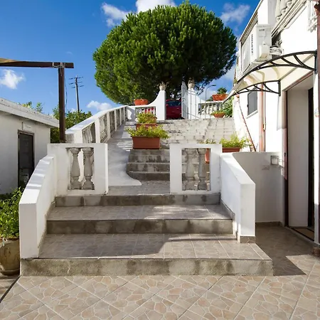 Appartement Awesome In With Sauna