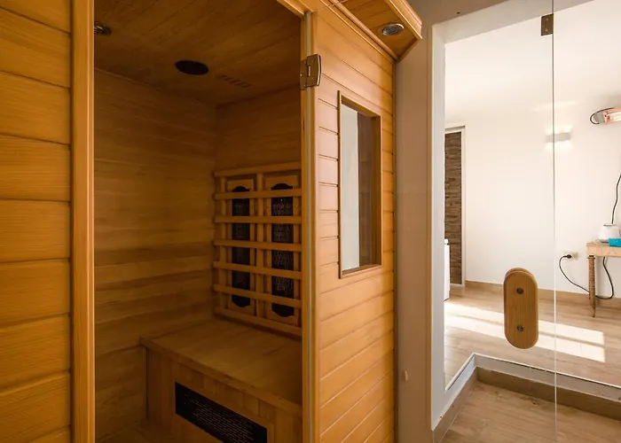 Awesome In With Sauna 切特拉罗