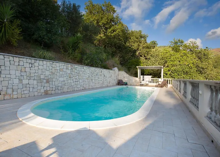 Awesome In With Sauna 切特拉罗